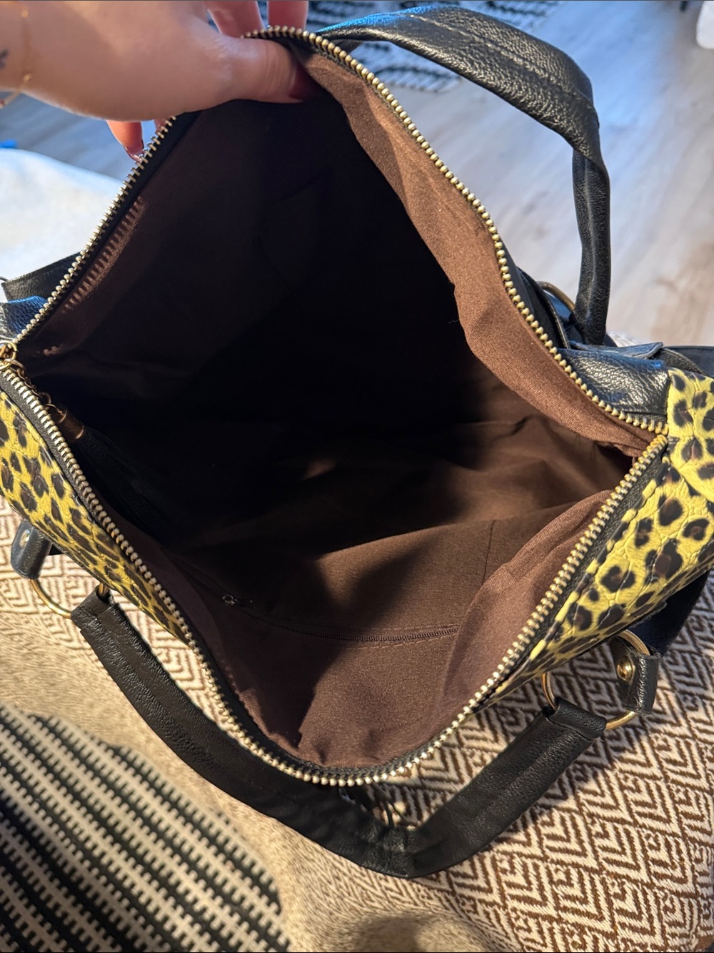 Black & Yellow Leopard Sequin Accent Tote Bag - Picture 3 of 3